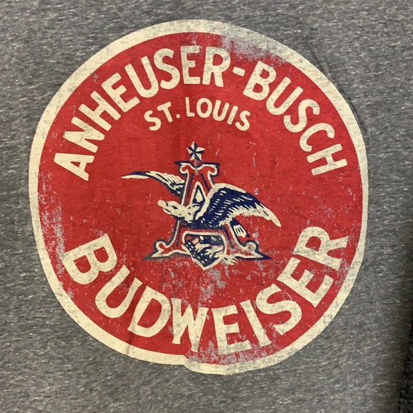 🛍️5/$20🛍️ Budweiser raglan tee - Picture 3 of 4